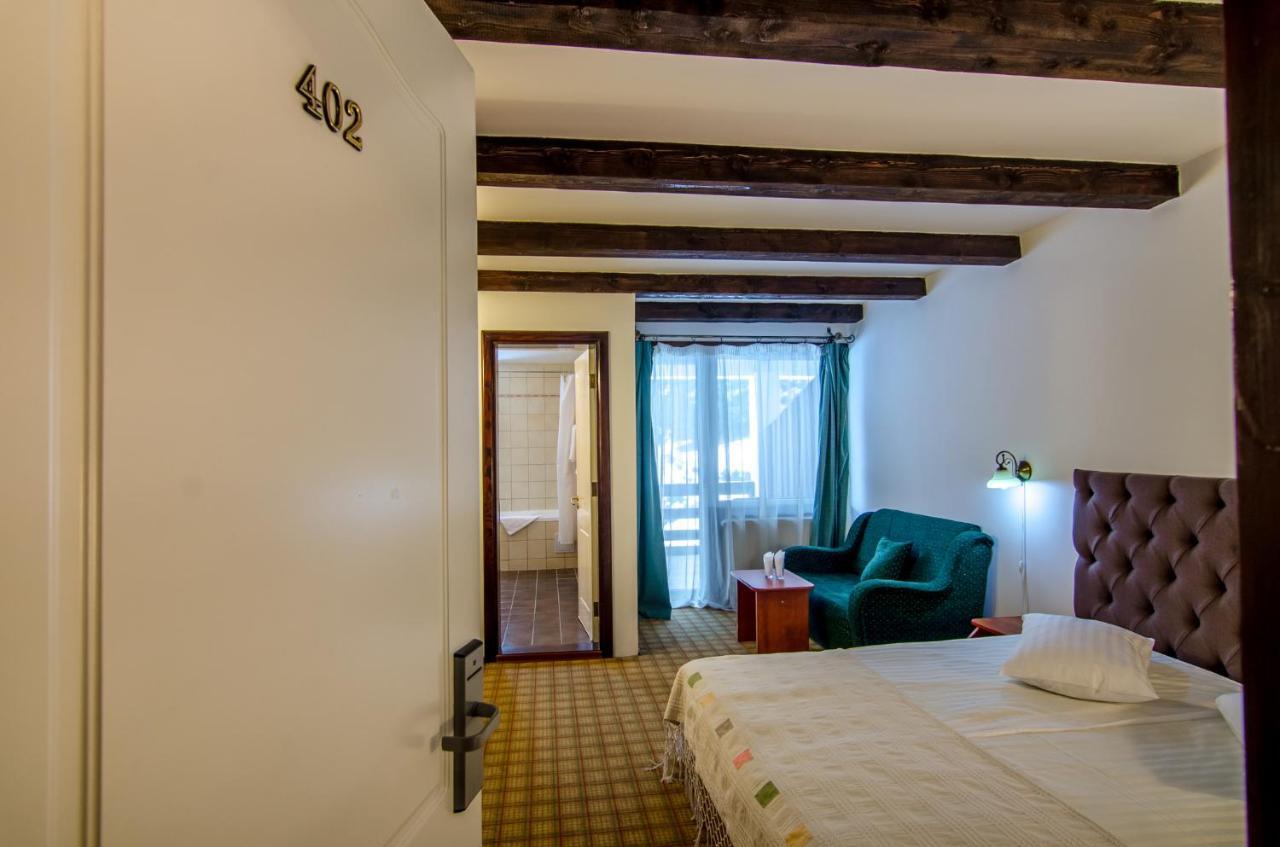 Resort Cheile Gradistei Moieciu Моечу де Жос Екстериор снимка