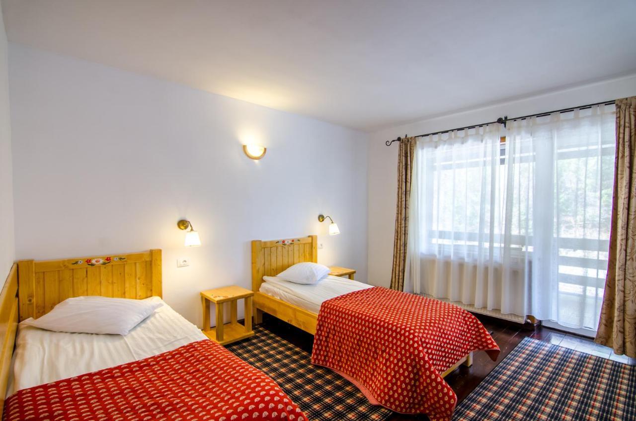 Resort Cheile Gradistei Moieciu Моечу де Жос Екстериор снимка